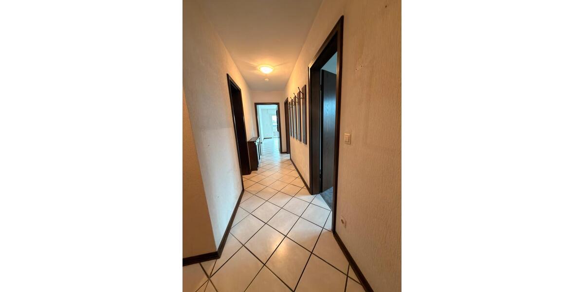 Etagenwohnung Dormagen - 3 Zimmer, 85 m&sup2;, 295.000&euro; | Angebot:25447097