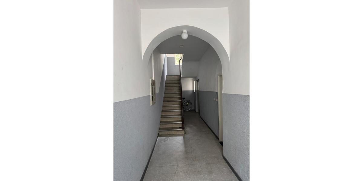 Etagenwohnung Köln Kalk - 2 Zimmer, 42 m&sup2;, 200.000&euro; | Angebot:26003556