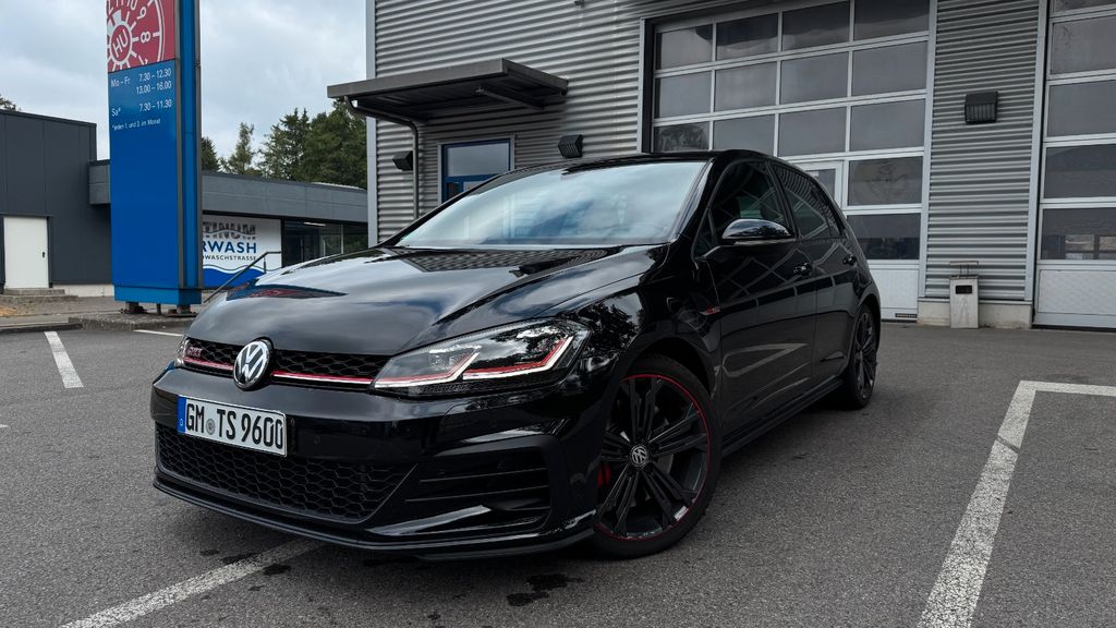 VW Golf 143.000 km 18.990 &euro; Lindlar 51789