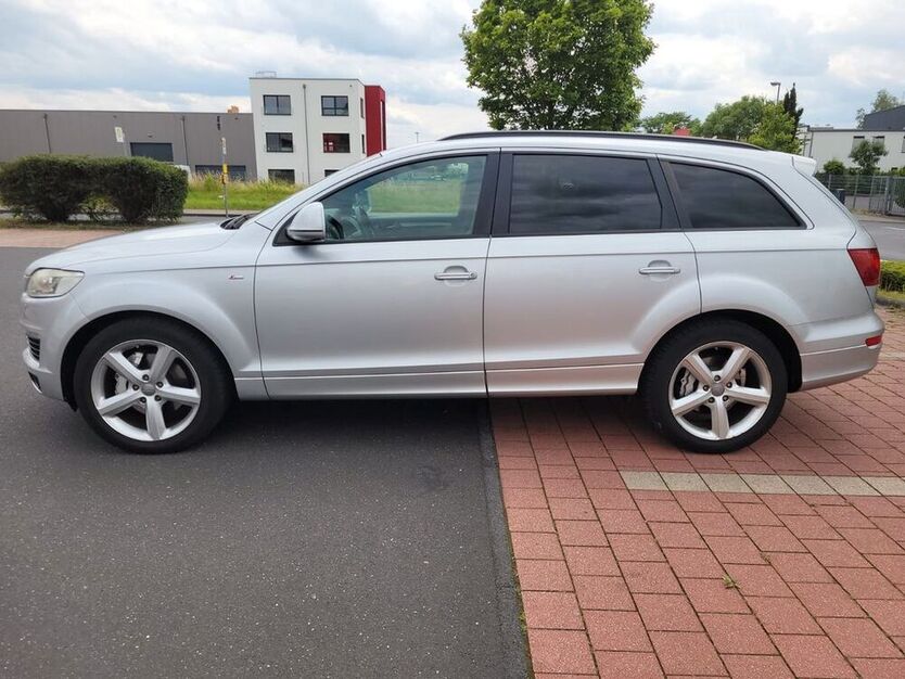 Q7