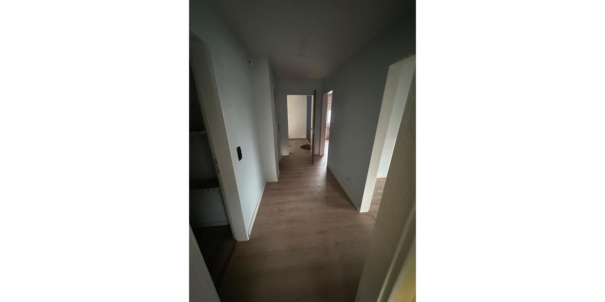 Etagenwohnung Grevenbroich - 2 Zimmer, 65 m&sup2;, 660&euro; | Angebot:25612899