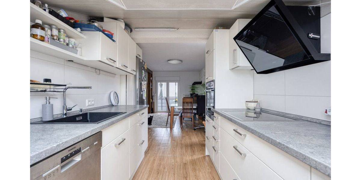 Großes Haus mit Pool in grüner Lage sucht neue Eigentümer - Einfamilienhaus Wermelskirchen / Dhünn Dhünn | Angebot:26949322