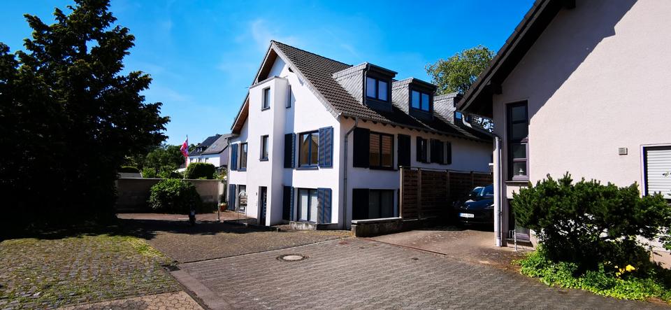 Etagenwohnung Niederkassel - 4 Zimmer, 133 m&sup2;, 439.000&euro; | Angebot:26705269