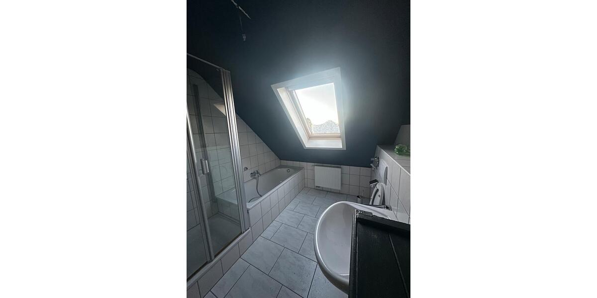 Etagenwohnung Grevenbroich - 2 Zimmer, 65 m&sup2;, 660&euro; | Angebot:25612899