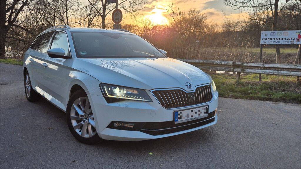Skoda Superb 175.000 km 15.900 &euro; Lohmar 53797