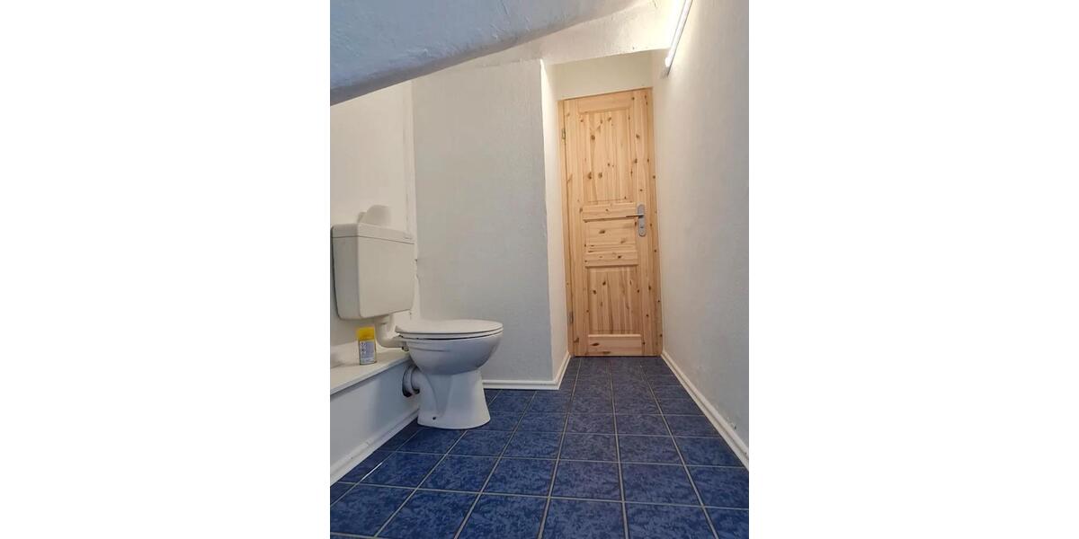 Sanierte Dachgeschosswohnung mit Weitblick in Remscheid Hasten 2 zimmer