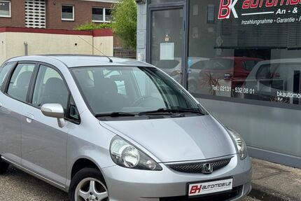 Honda Jazz 168.000 km 2.290 &euro; Neuss 41462