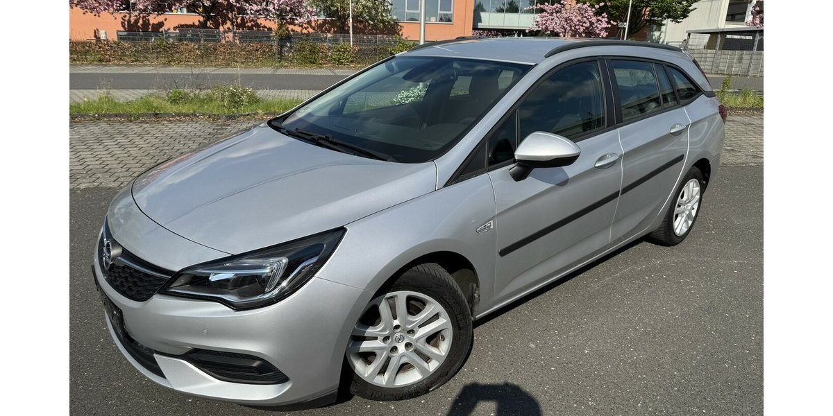 Opel Astra Klima Navi Temp CarPlay 1.Hd 37.000 km !!! 37.000 km 12.750 &euro; Erftstadt 50374