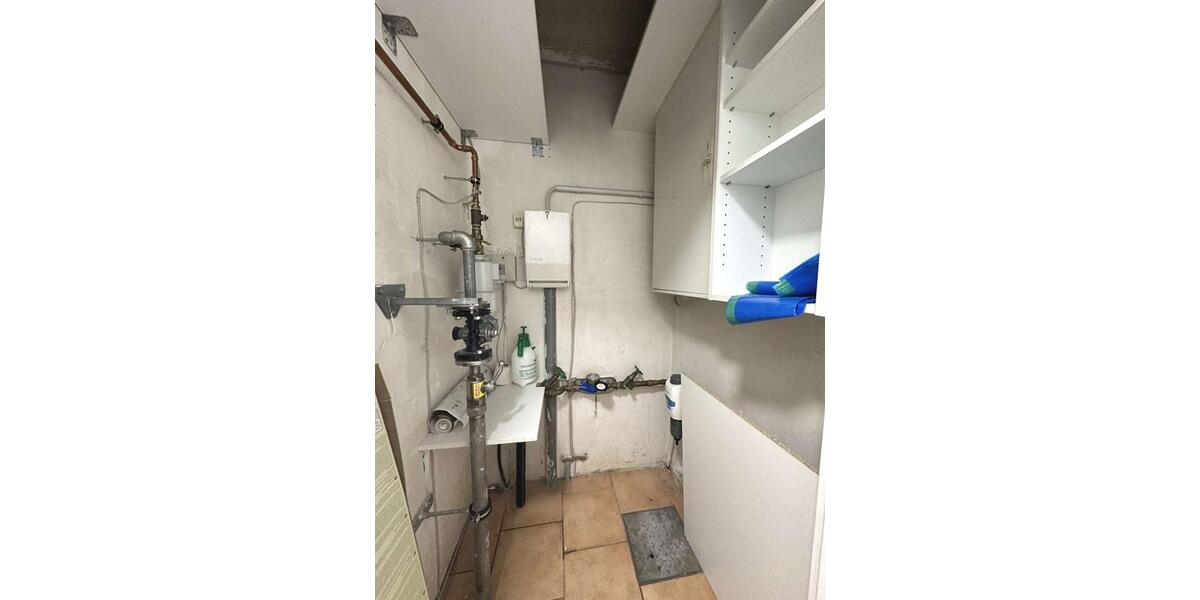 Charmante Doppelhaushälfte mit Wintergarten, Garten und vielseitigen Nutzungsmöglichkeiten 5 zimmer