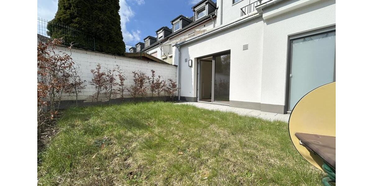 Erdgeschoßwohnung Köln Kalk - 1 Zimmer, 83 m&sup2;, 1.245&euro; | Angebot:26061621
