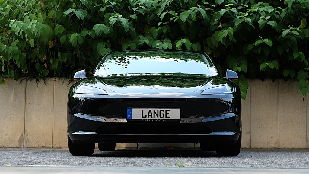 Tesla Model 3 34.246 km 51.300 &euro; Köln 50996
