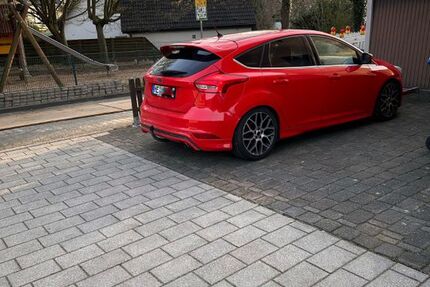 Ford Focus 144.000 km 6.500 &euro; Langenfeld 40764