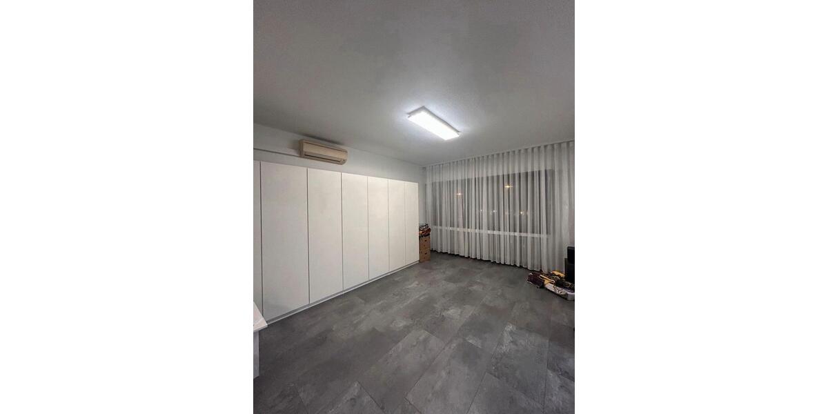 Etagenwohnung Hürth - 3 Zimmer, 111 m&sup2;, 1.400&euro; | Angebot:25333210