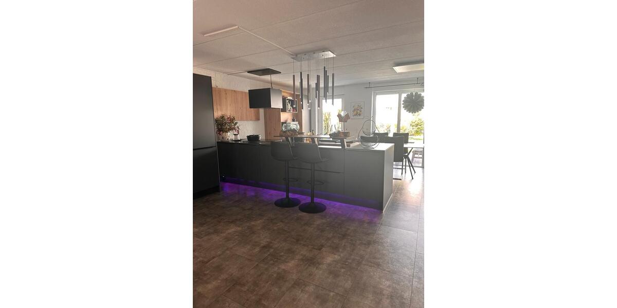 Doppelhaushälfte Niederkassel - 5 Zimmer, 135 m&sup2;, 599.000&euro; | Angebot:27016286
