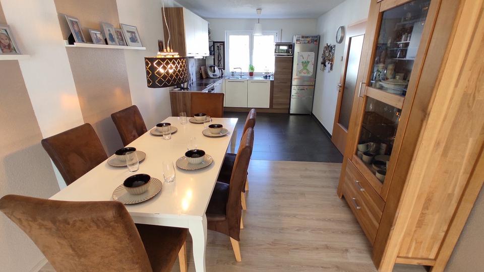 Reihenhaus Remscheid Lüttringhausen - 5 Zimmer, 157 m&sup2;, 2.100&euro; | Angebot:27614969