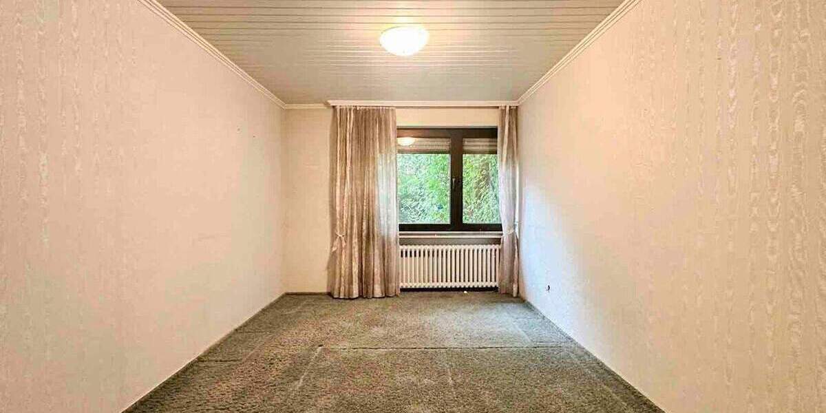 Leverkusen-Rheindorf: Wohnhaus mit Büro, Garten & Wellness - ca. 298 m² Wohn-Nutzfläche 7 zimmer