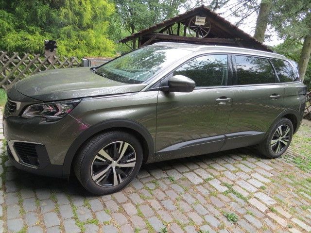 Peugeot 5008 36.900 km 17.900 &euro; Solingen 42653