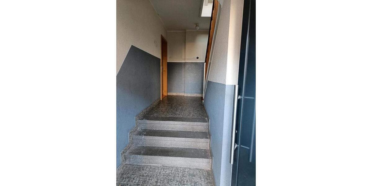 Erdgeschoßwohnung Solingen Mitte - 1 Zimmer, 45 m&sup2;, 600&euro; | Angebot:26327004