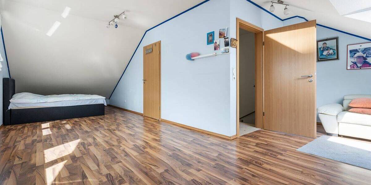 Doppelhaushälfte Kerpen Sindorf - 4 Zimmer, 137 m&sup2;, 650.000&euro; | Angebot:26826215