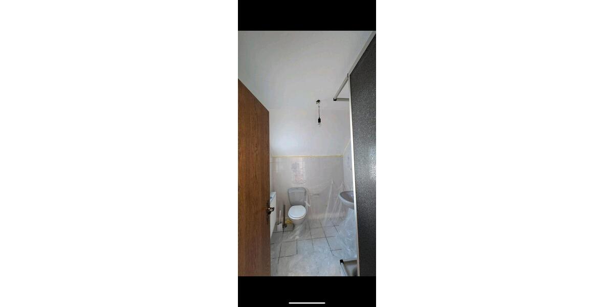 Etagenwohnung Leverkusen Bergisch Neukirchen - 4 Zimmer, 177 m&sup2;, 1.950&euro; | Angebot:25111750