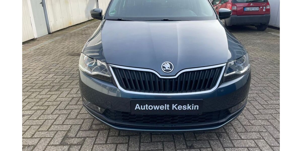 Skoda Rapid 159.000 km 5.995 &euro; Overath 51491