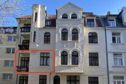 Stilvolle, sanierte AltbauWohnung mit zwei Balkonen, ruhige Lage