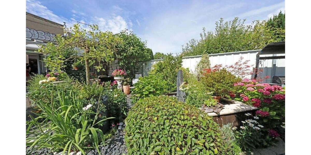 Reihenmittelhaus Düsseldorf Lierenfeld - 3 Zimmer, 130 m&sup2;, 425.000&euro; | Angebot:25631739