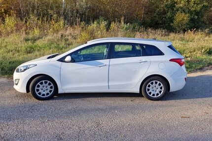 Hyundai i30 200.000 km 5.100 &euro; Grevenbroich 41517