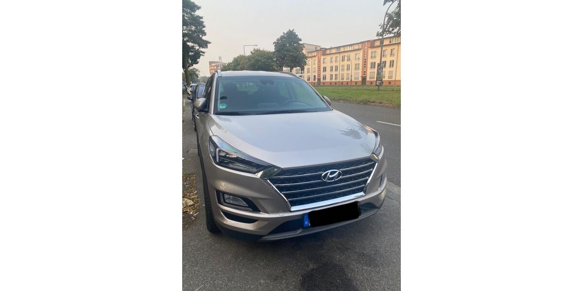 Hyundai TUCSON 69.000 km 20.900 &euro; Köln 51063