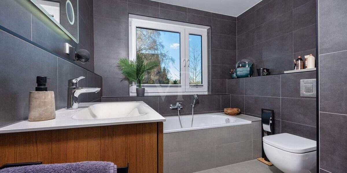 Doppelhaushälfte Wülfrath Innenstadt - 4 Zimmer, 141 m&sup2;, 760.000&euro; | Angebot:25373026