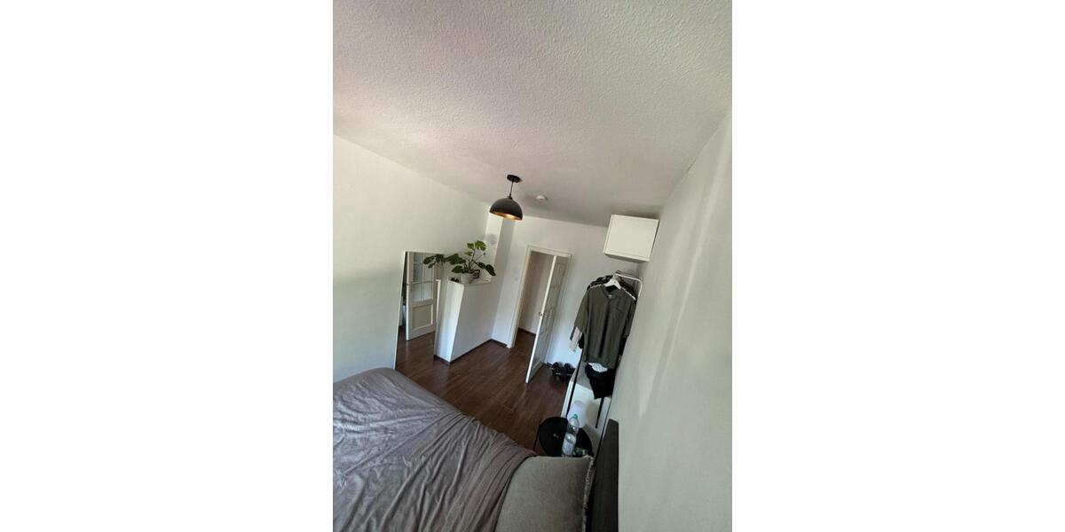 Helle 2,5-Zimmer-Wohnung mit Südbalkon in Köln-Nippes (Christinastraße) 2.5 zimmer