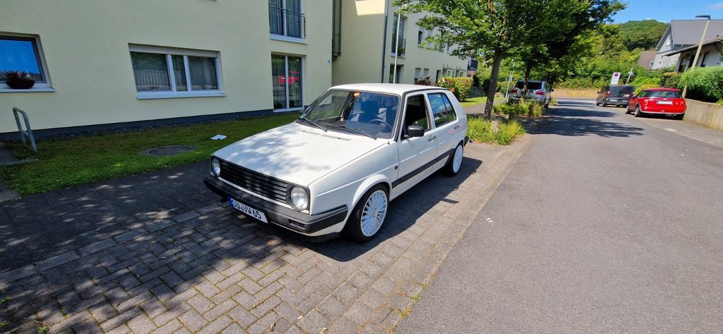 VW Golf 221.776 km 3.699 &euro; lohmar 53797
