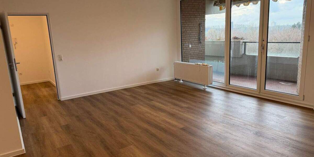 Etagenwohnung Köln Westhoven - 3 Zimmer, 96 m&sup2;, 1.400&euro; | Angebot:25568412