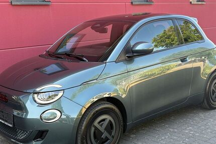 Fiat 500e 8.645 km 28.600 &euro; Brühl 50321