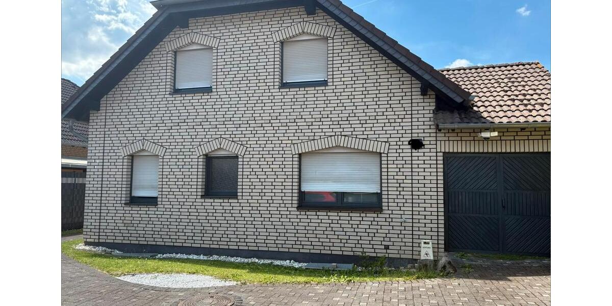 Einfamilienhaus Lohmar - 6 Zimmer, 140 m&sup2;, 630.000&euro; | Angebot:26985277