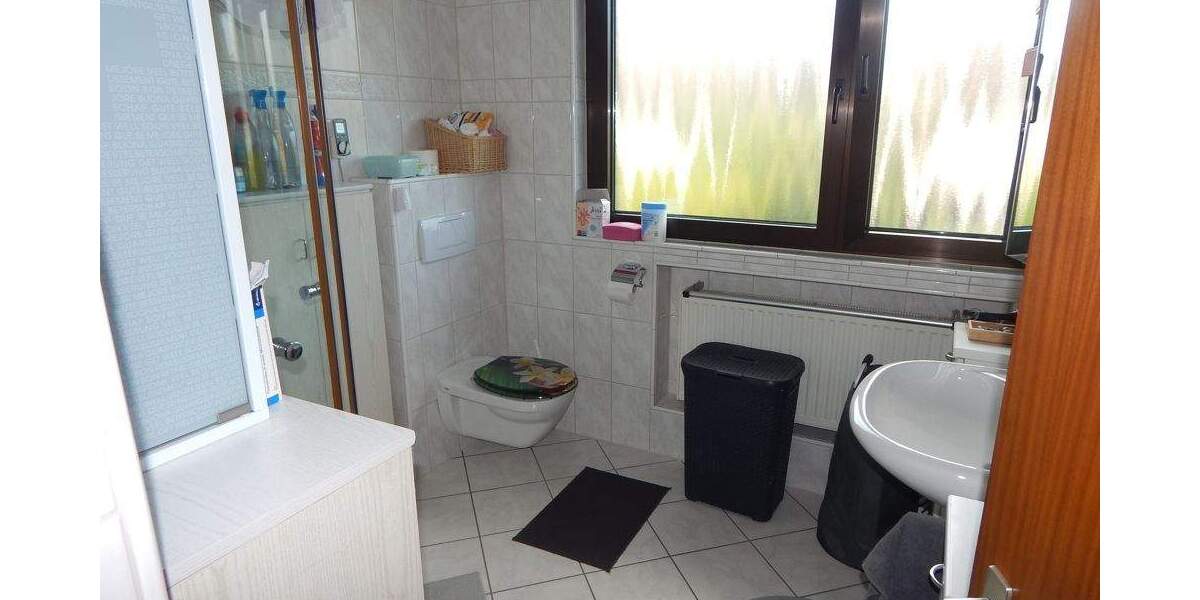 Reihenendhaus Langenfeld Immigrath - 6 Zimmer, 150 m&sup2;, 1.600&euro; | Angebot:25167602