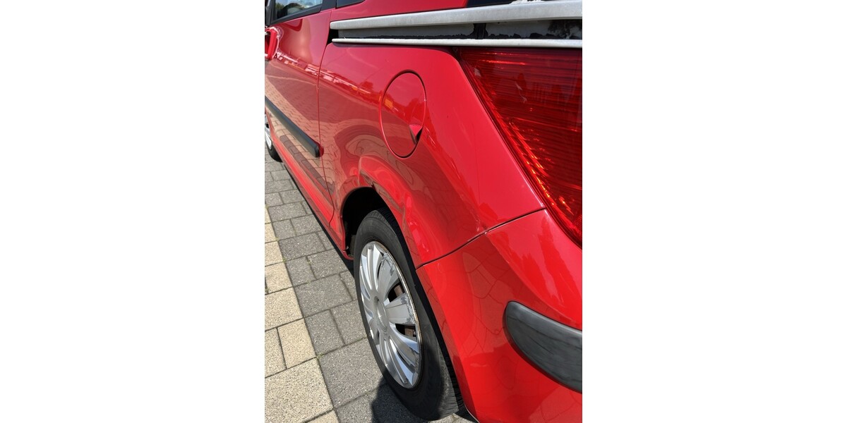 Peugeot 1007 119.000 km 1.549 &euro; Neuss 41460