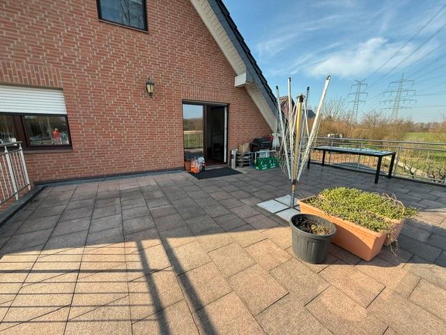 Etagenwohnung Neuss Furth-Mitte - 4.5 Zimmer, 132 m&sup2;, 1.250&euro; | Angebot:25355974