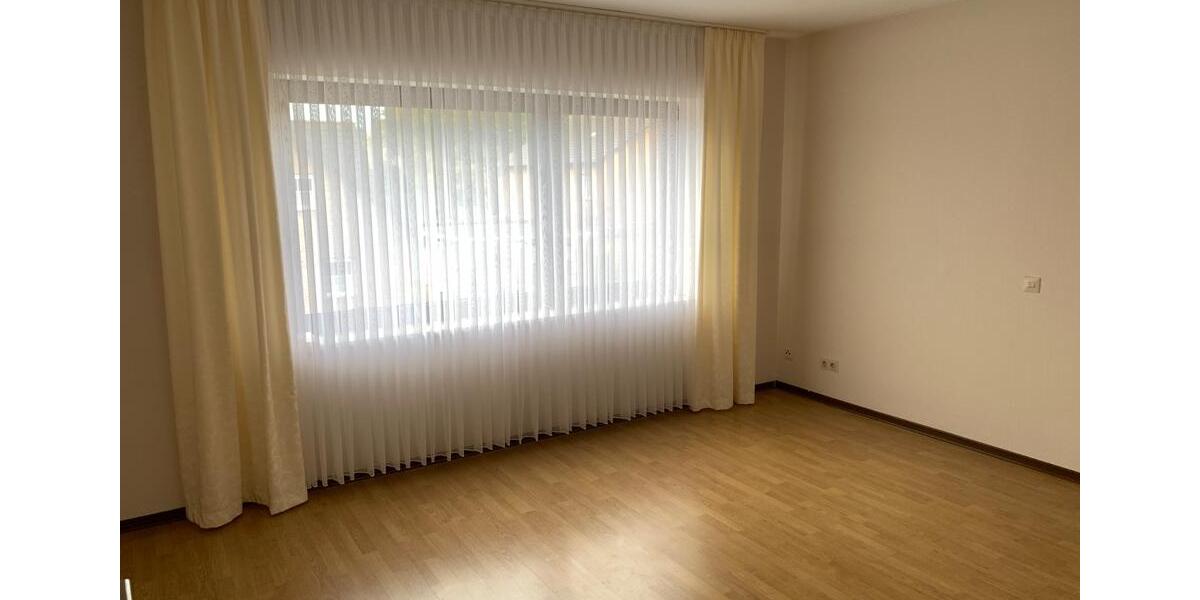 Etagenwohnung Bergheim - 3 Zimmer, 115 m&sup2;, 1.150&euro; | Angebot:26131925