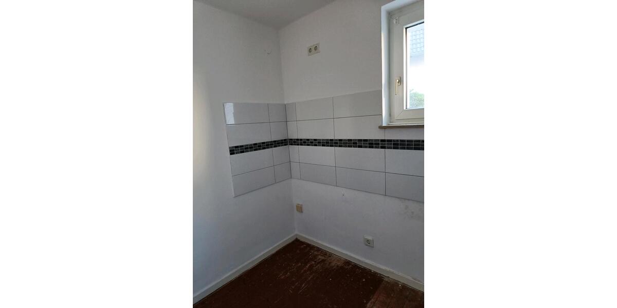 Erdgeschoßwohnung Solingen Mitte - 1 Zimmer, 45 m&sup2;, 600&euro; | Angebot:26327004