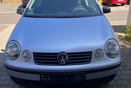 VW Polo 101.436 km 2.800 &euro; Grevenbroich 41516