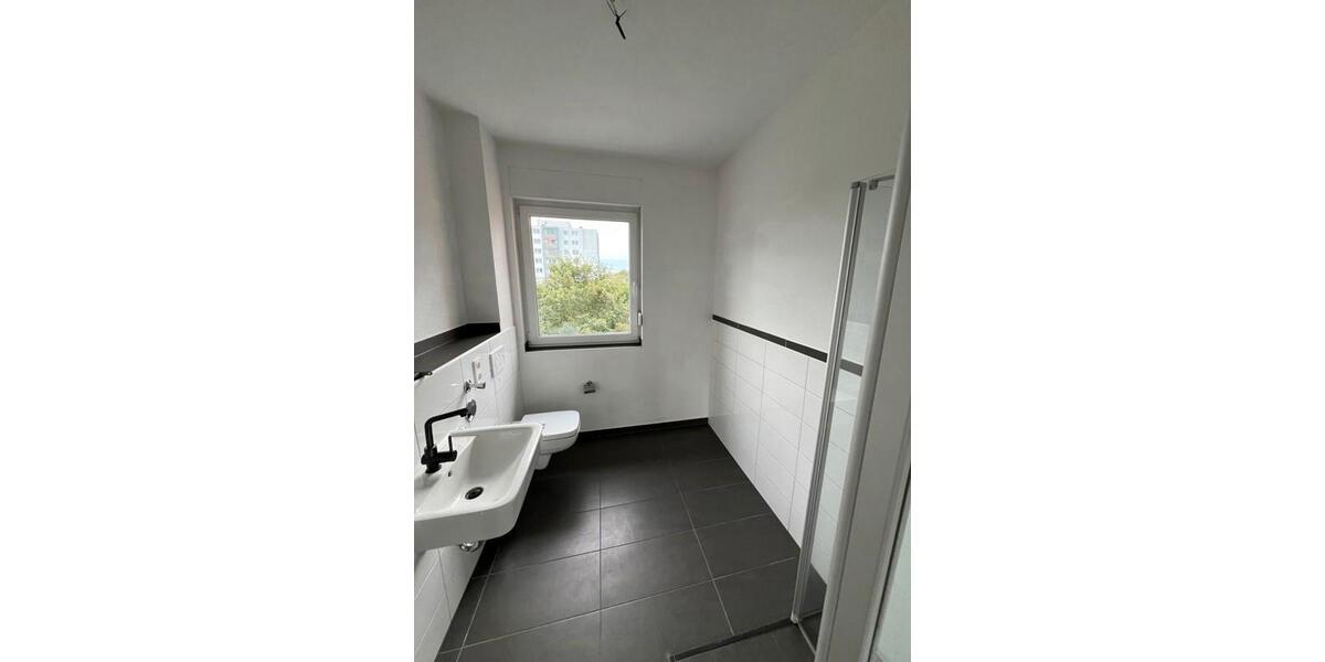 Etagenwohnung Grevenbroich - 2 Zimmer, 75 m&sup2;, 842&euro; | Angebot:22209753