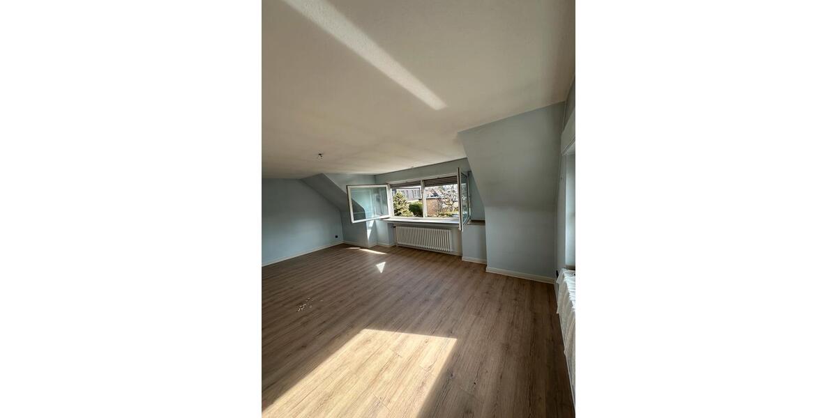 Etagenwohnung Grevenbroich - 2 Zimmer, 65 m&sup2;, 660&euro; | Angebot:25612899