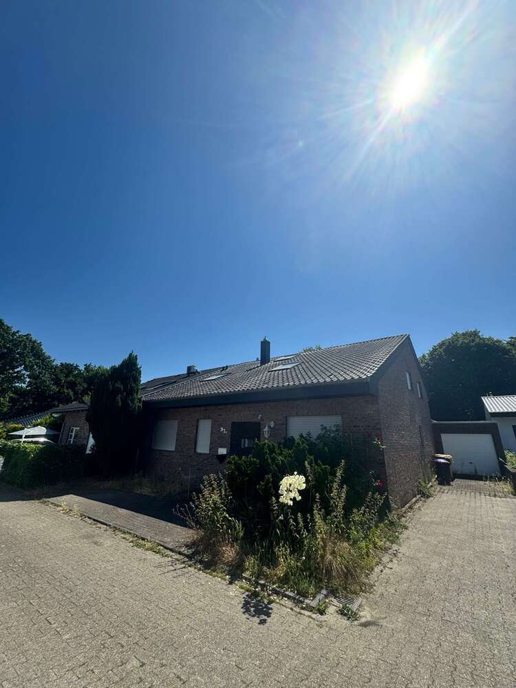 Haus zum Kaufen in Neuss 699.000 € 151.59 m²