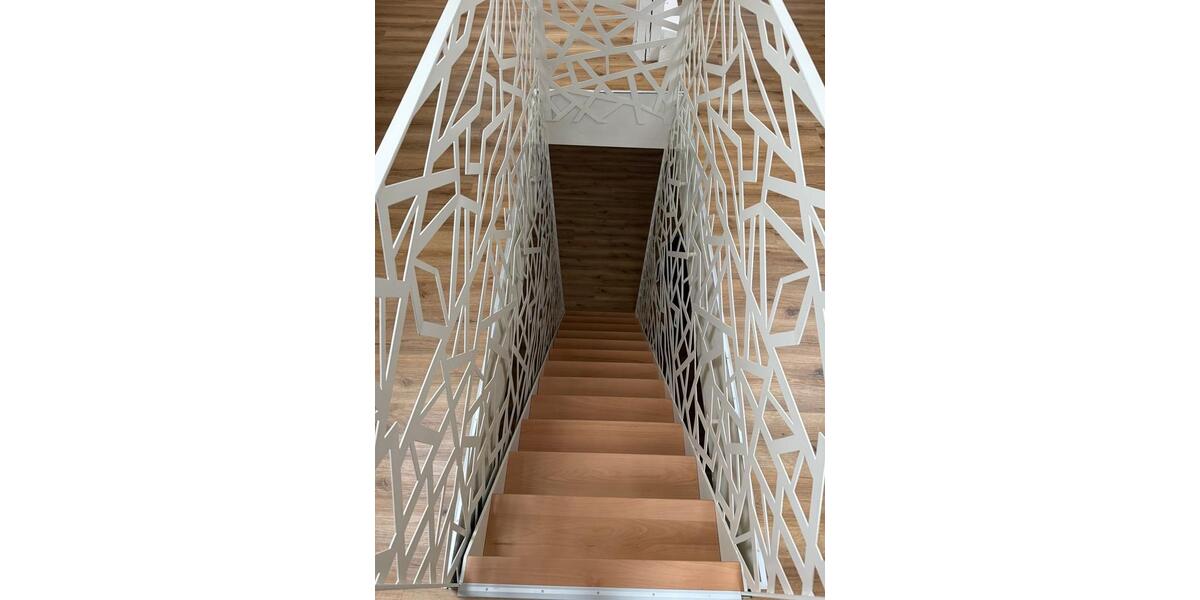 Helle Dachgeschosswohnung in Köln - Villenviertel - modernisiert 2 zimmer