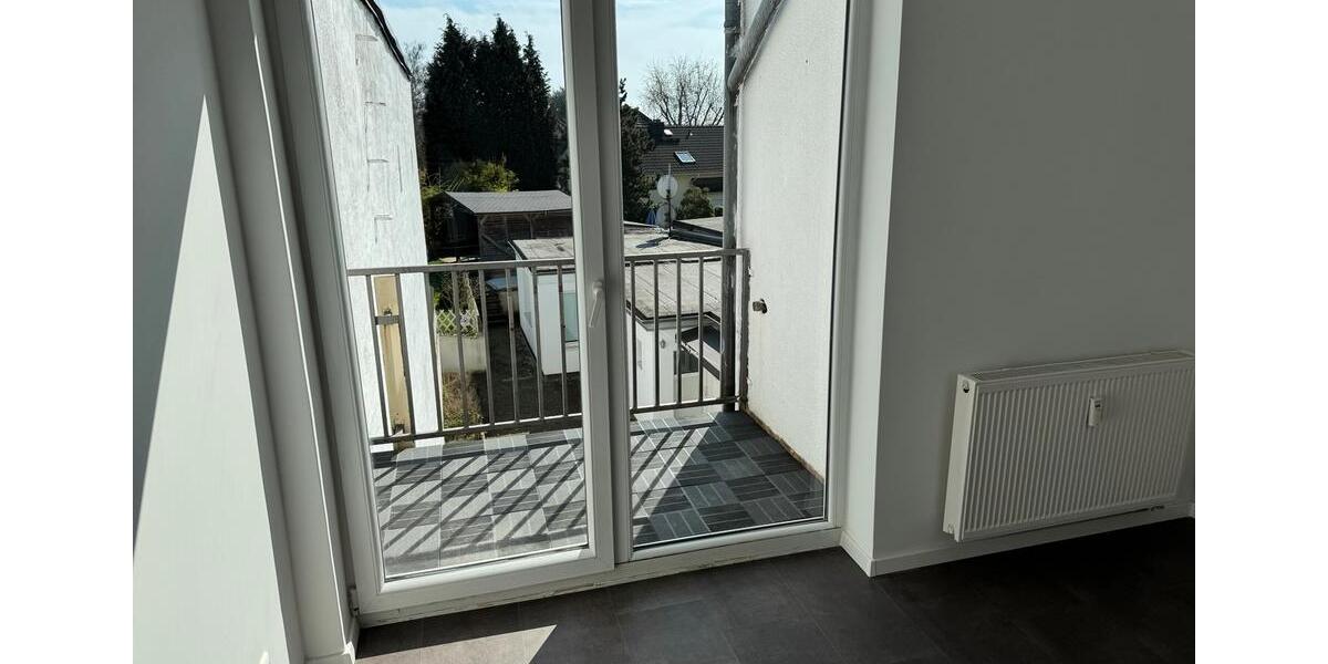 Maisonettenwohnung Bergisch Gladbach Gronau - 6 Zimmer, 120 m&sup2;, 1.600&euro; | Angebot:26532292