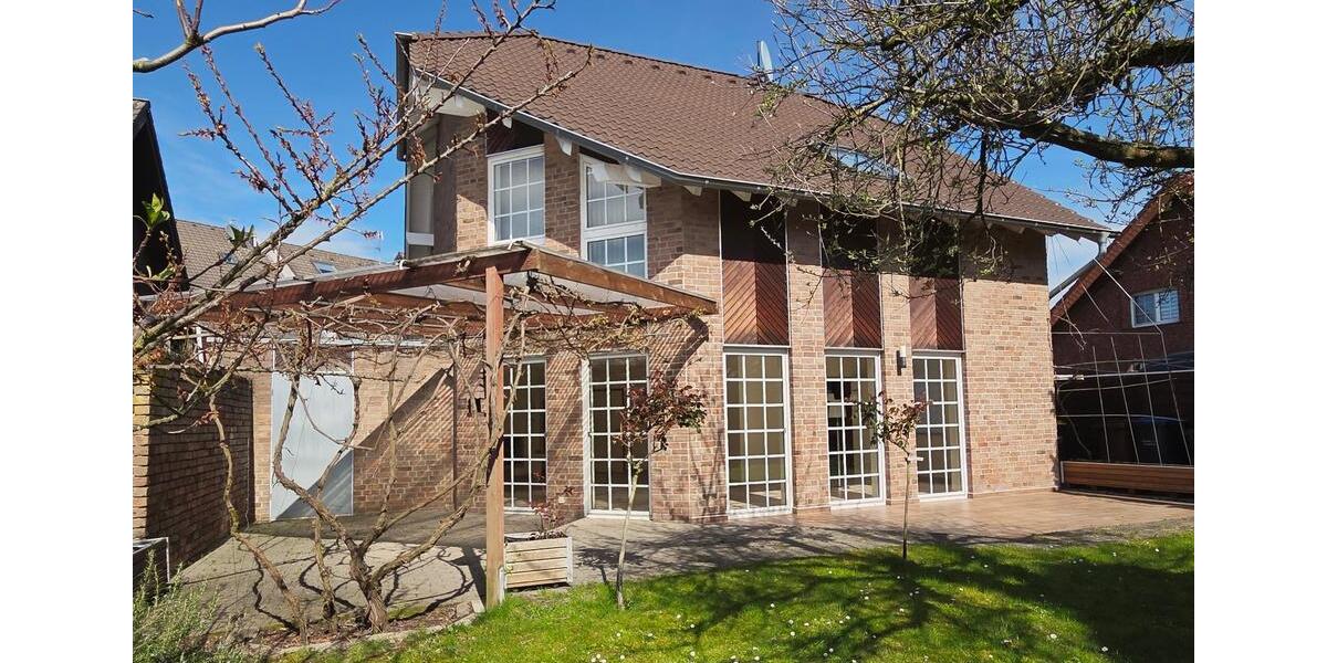 Einfamilienhaus Bergheim Ahe - 5 Zimmer, 160 m&sup2;, 685.000&euro; | Angebot:26041504