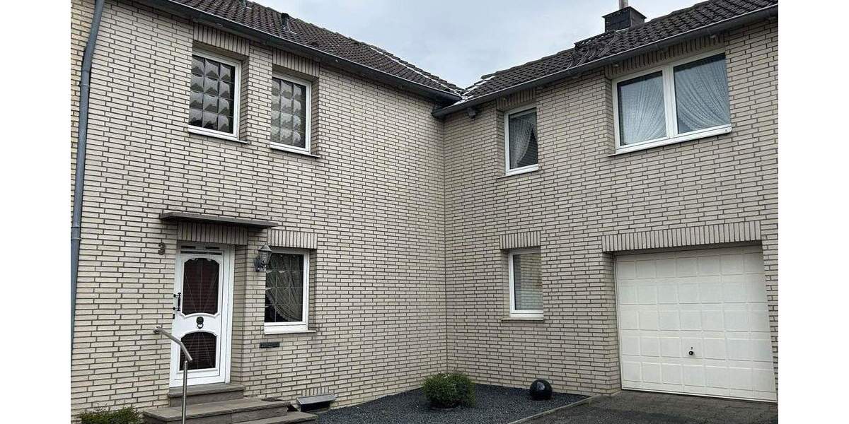 Großzügiges Einfamilienhaus (als Mehrgenerationenhaus geeignet) 9 zimmer