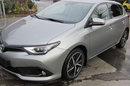 Toyota Auris 123.100 km 13.990 &euro; Köln 51105