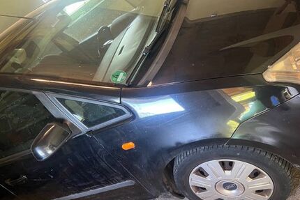 Ford Focus 105.000 km 5.000 &euro; Kerpen 50170
